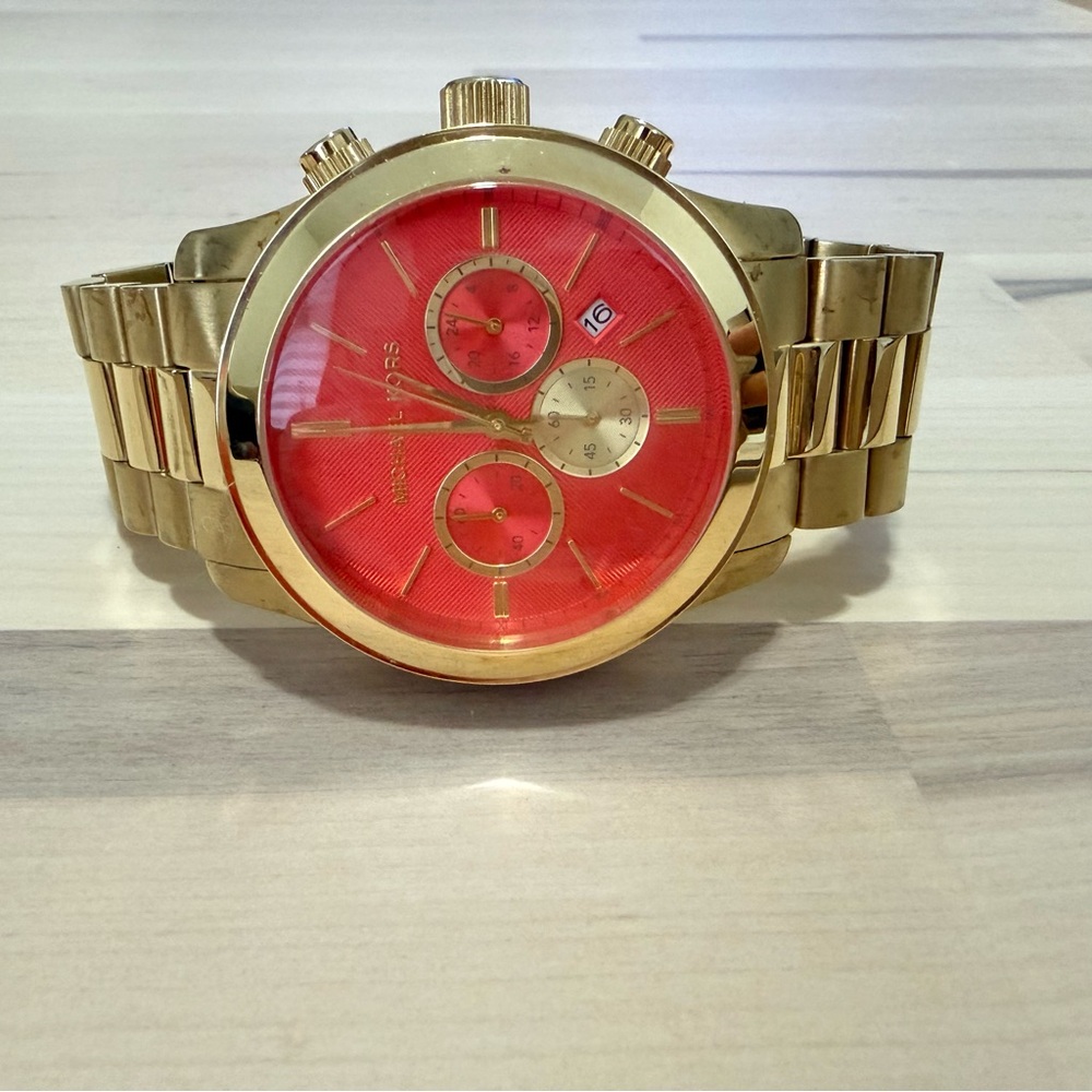 ✔️Michael Kors Rare MK5930 Chronograph Watch - Picture 1 of 14